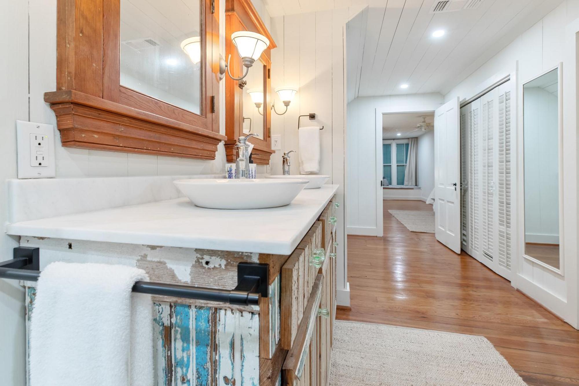 Historic 1871 Coastal Breeze With Heated Pool - Restoring Galveston Villa Exterior foto