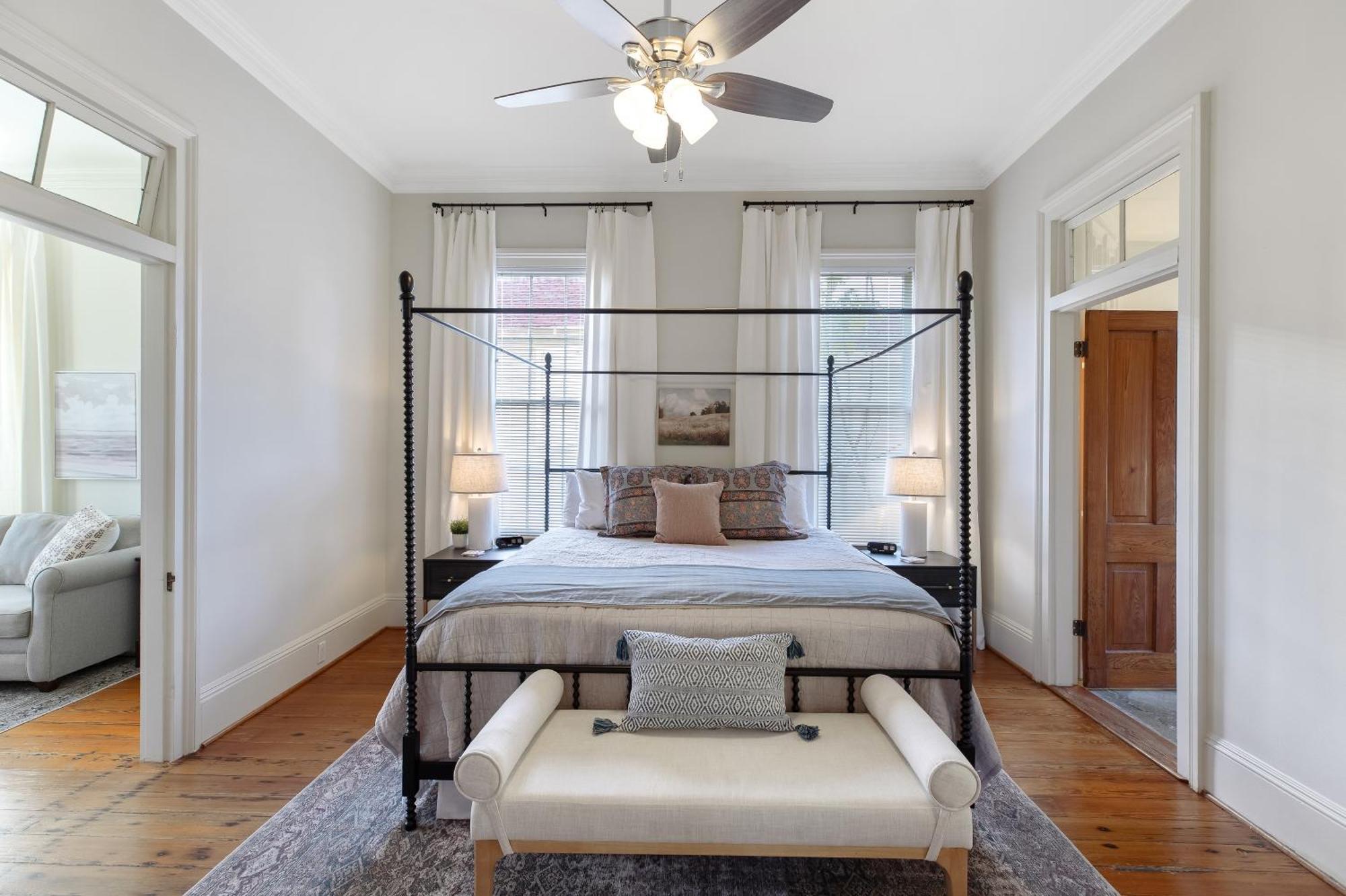 Historic 1871 Coastal Breeze With Heated Pool - Restoring Galveston Villa Exterior foto